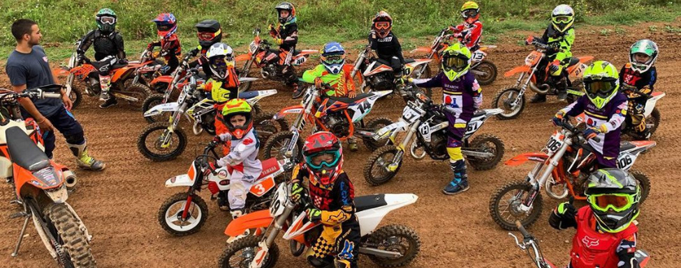 Campus y Colonias de Motocross para Niños