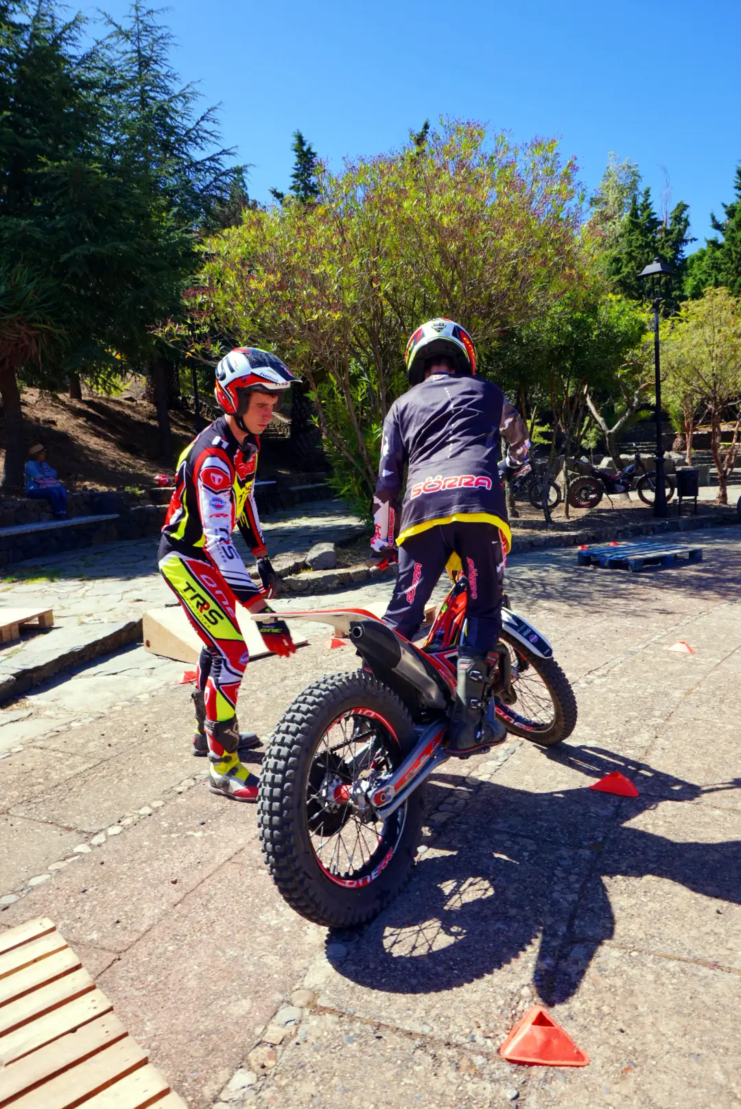 trial barcelona clases extraescolares de trial para niños
